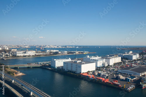 フェリー埠頭と東京港 