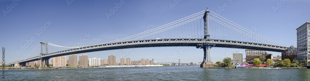 Naklejka premium Nowy Jork - Manhattan Bridge