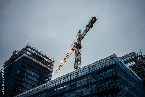 Construction crane