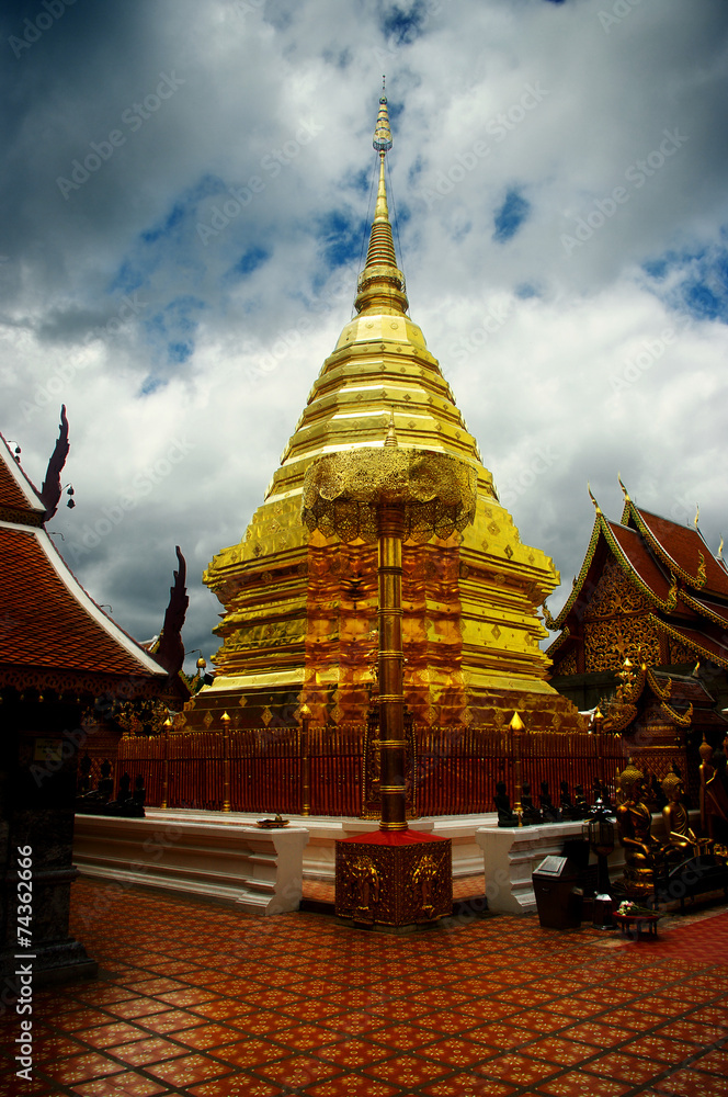 Naklejka premium buddhist temple