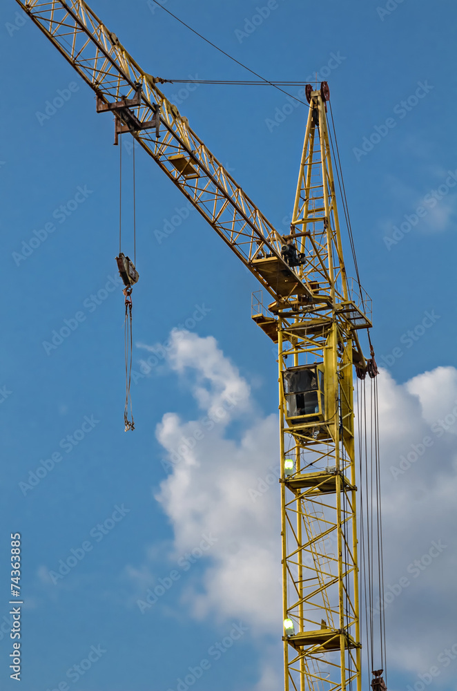 Tower cranes