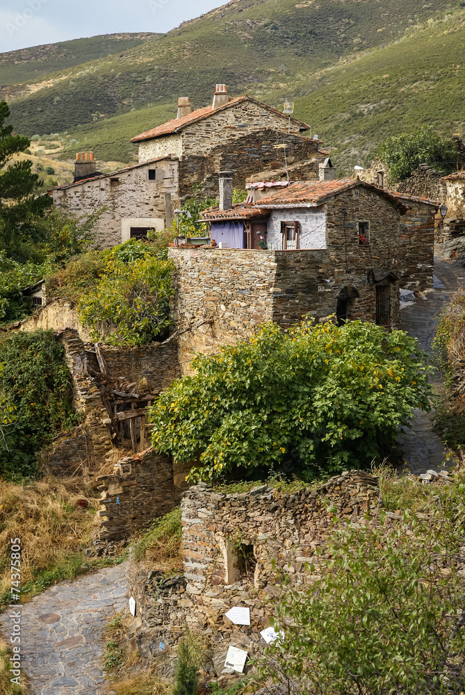 Naklejka premium Autumn at Patones de Arriba, Comunidad de Madrid, Spain