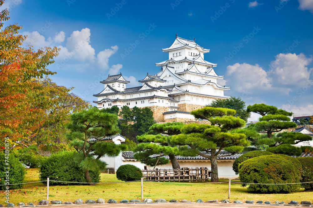 Fototapeta premium Główna wieża zamku Himeji, Japonia.