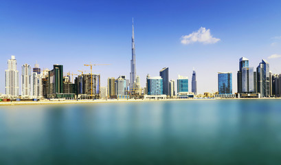 Crédence de cuisine Burj Khalifa Architecture moderne du centre de Dubaï  © beatrice prève