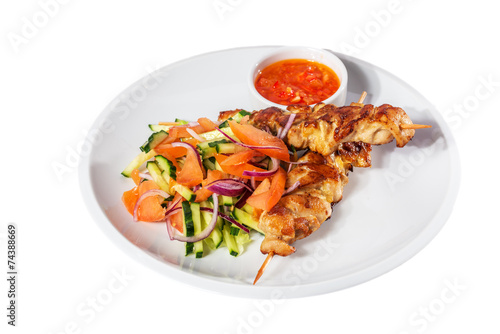  Skewers with vegetables and sauce