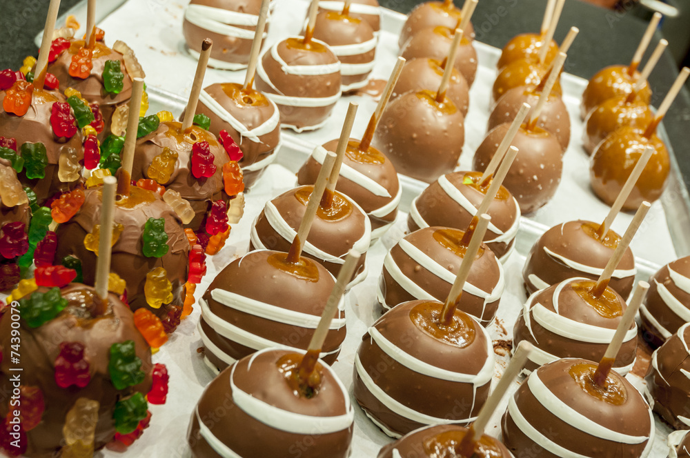 Fototapeta premium Apple caramel on sticks