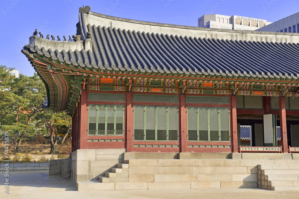 Fototapeta premium Deoksugung Palace in Downtown Seoul, Korea