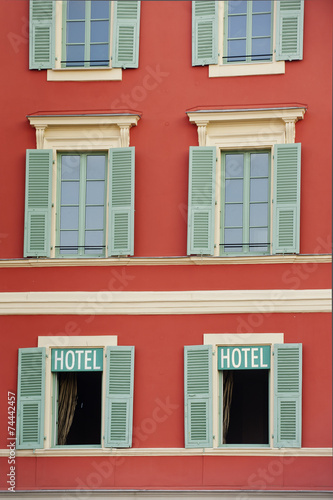 Hotelfassade als Symbolfoto