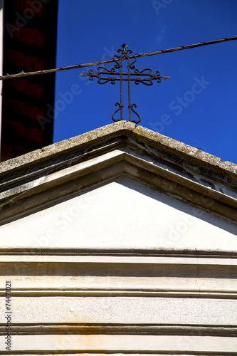 rose window  italy  lombardy     in  the sumirago    tile photo