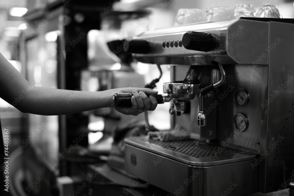 Fototapeta premium use coffee machine
