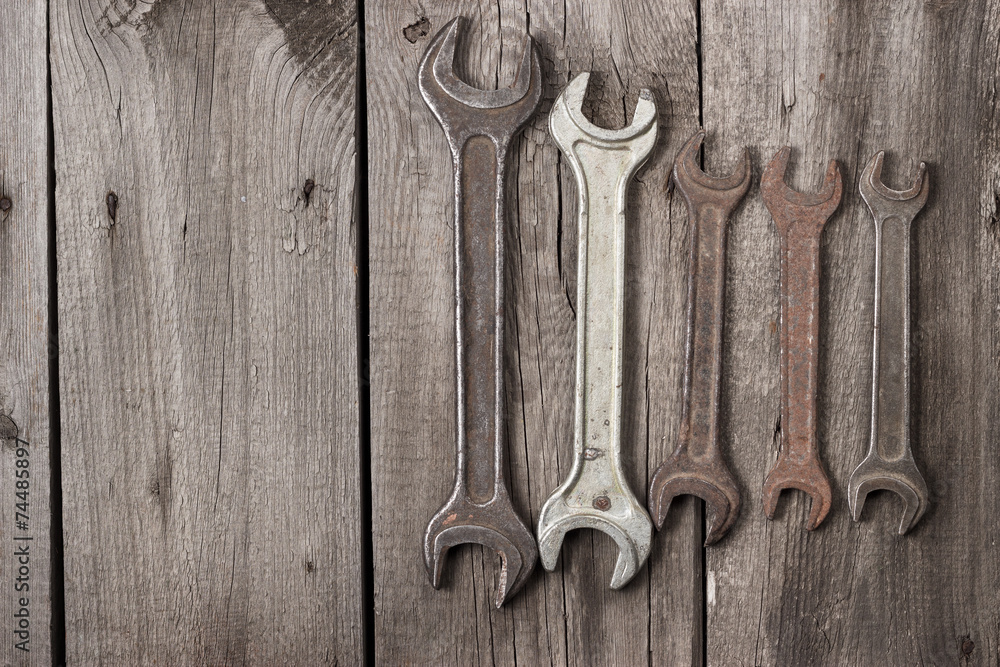 old rusty screw keys old rusty screw keys