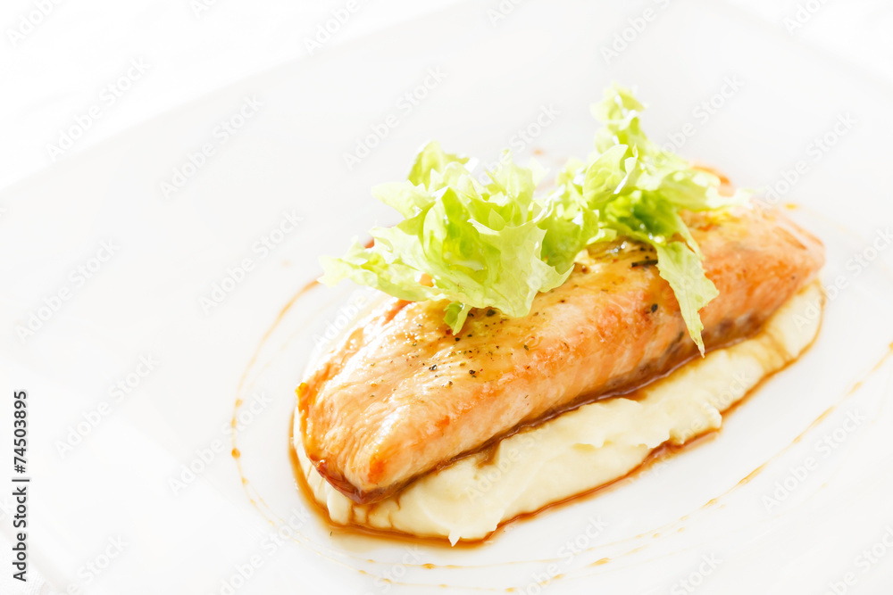 salmon steak with mashed potatoes