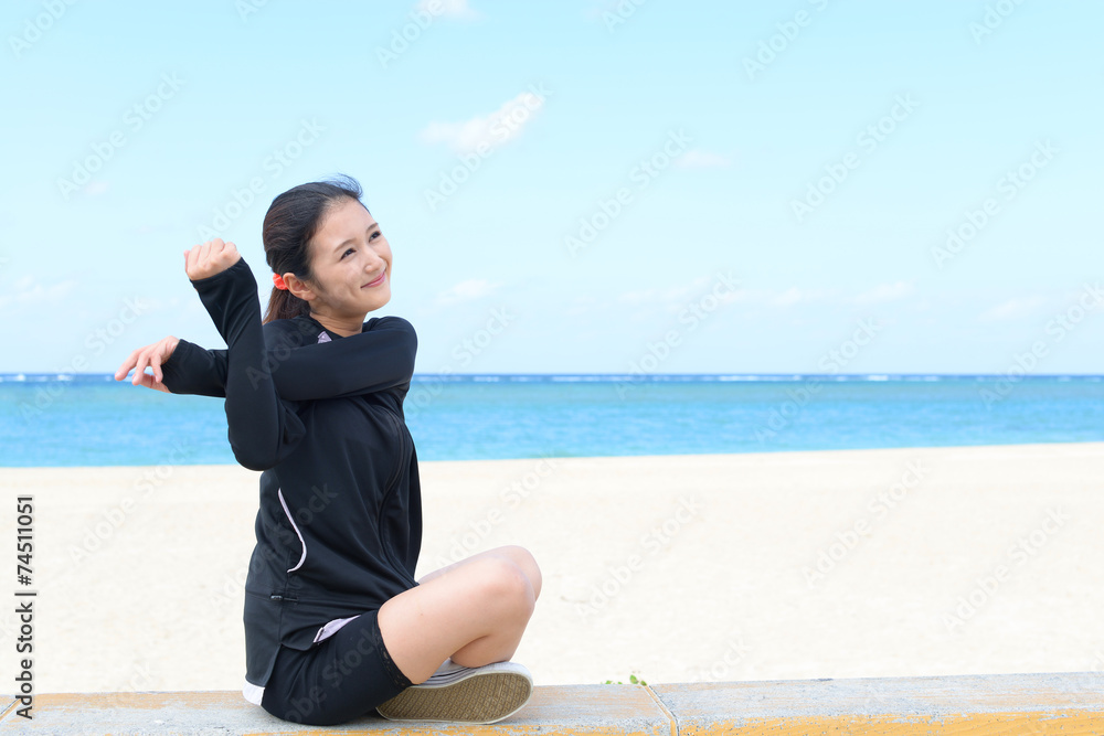 ストレッチする女性