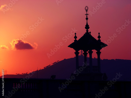 Sunset over an old cupola in Barcelona © tempusfugit1980