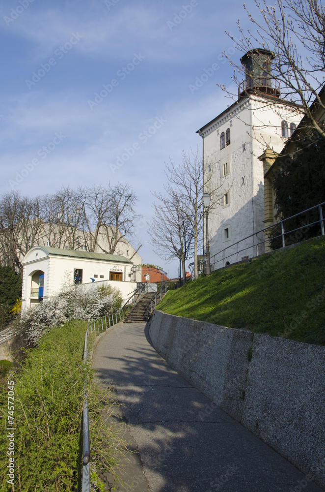 zagreb funicular and lotrscak tower
