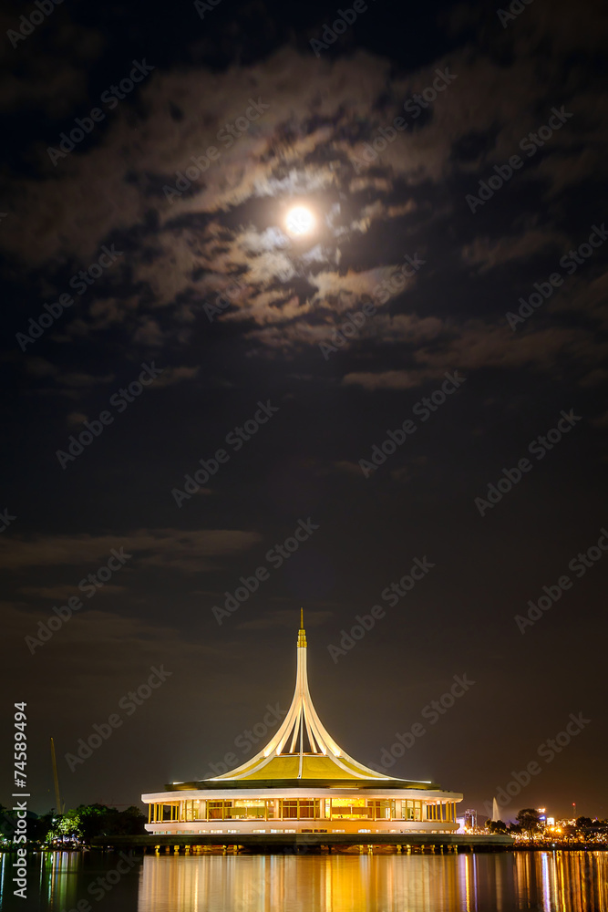 Fototapeta premium Suanluang Rama 9 public park