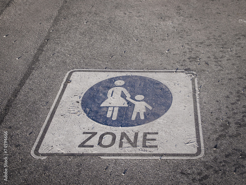 Принти на полотні pedestrian zone (1)