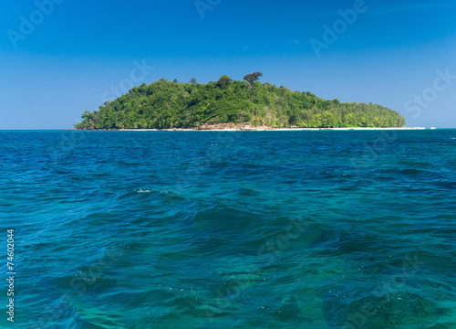 Blue Atoll Exotic Getaway © alma_sacra