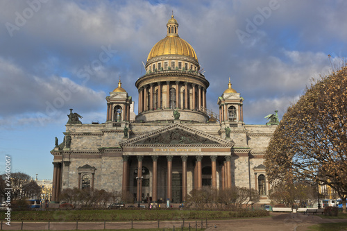 Исаакиевский собор осенью. Санкт-Петербург, Россия