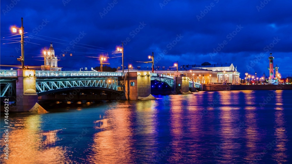 Naklejka premium Palace Bridge in St. Petersburg, Russia