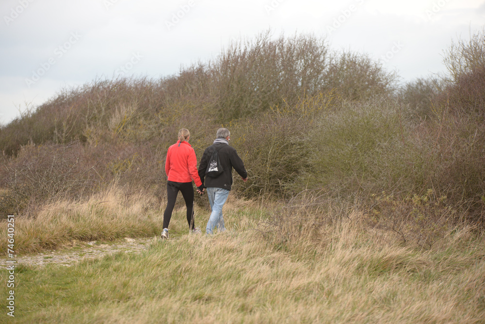 couple en promenade couple en promenade