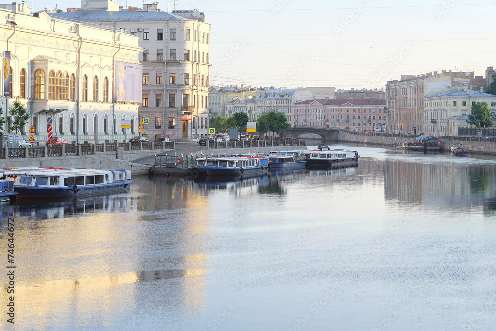 Fototapeta premium River channel with boats in Saint-Petersburg