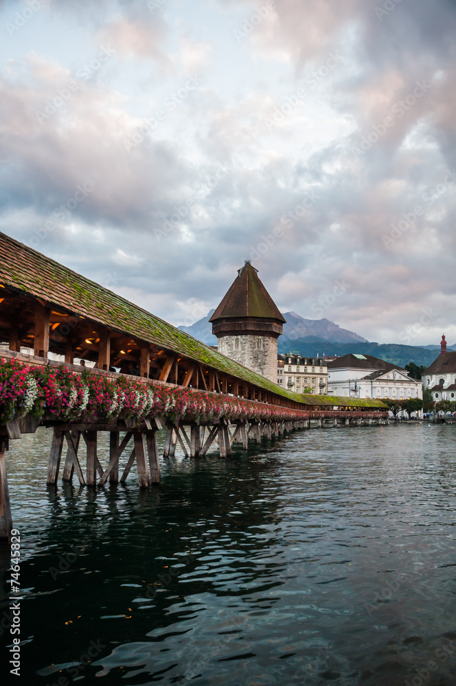 Obraz premium Chapel Bridge at Luzern