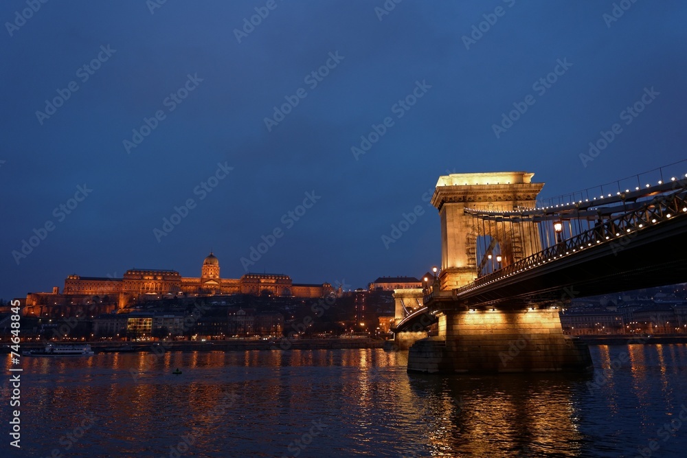 Fototapeta premium Chain Bridge in Budapest