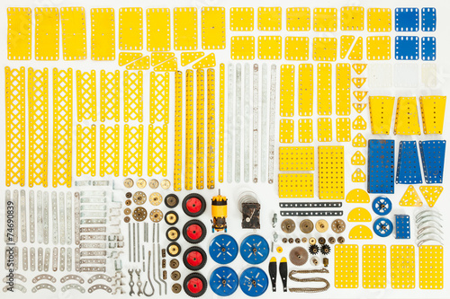 Photos Vintage construction set parts