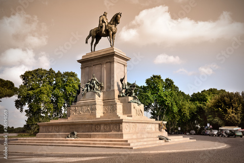 Monumento a Giuseppe Garibaldi, Gianicolo, Roma © fabiomax