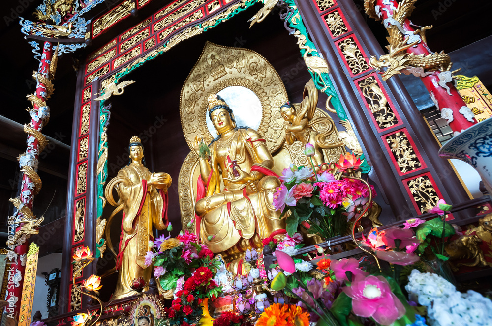 Fototapeta premium Statue of Guanyin at Lushan Temple, Changsha, China