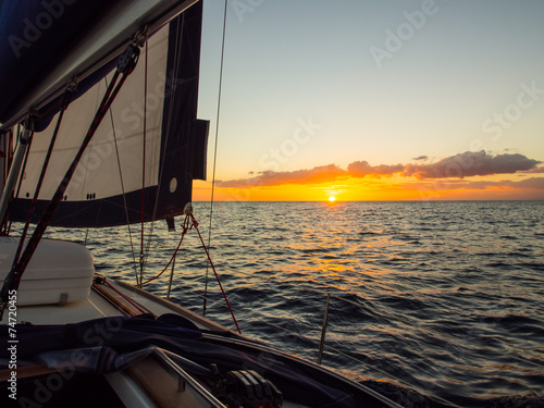 Fototapeta Naklejka Na Ścianę i Meble -  Sunset above the Atlantic ocean