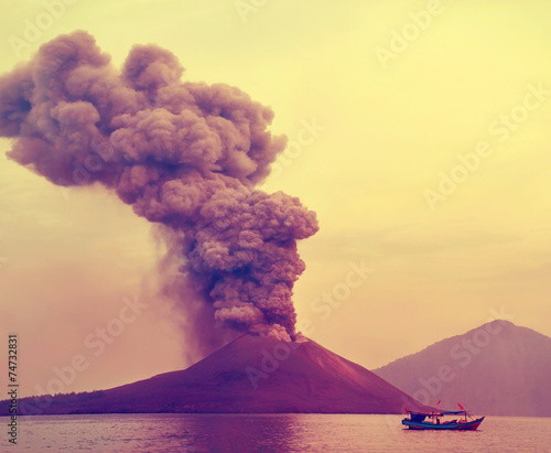 Slika na platnu eruption of Anak Krakatau-