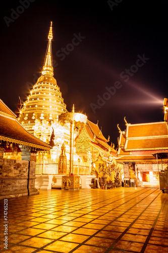 Doi Suthep temple in Chiang Mai at night © suphaloet