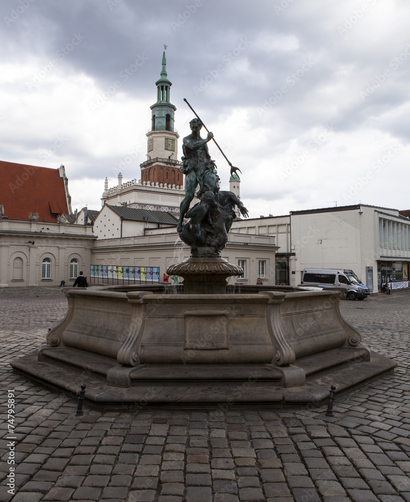 Fototapeta premium Sculpture of Neptun on the Old Market Square in Poznan, Poland 