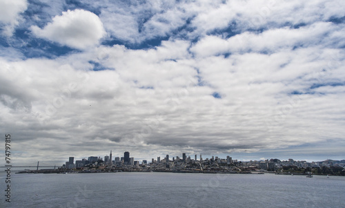 San Francisco Skyline © tanaonte