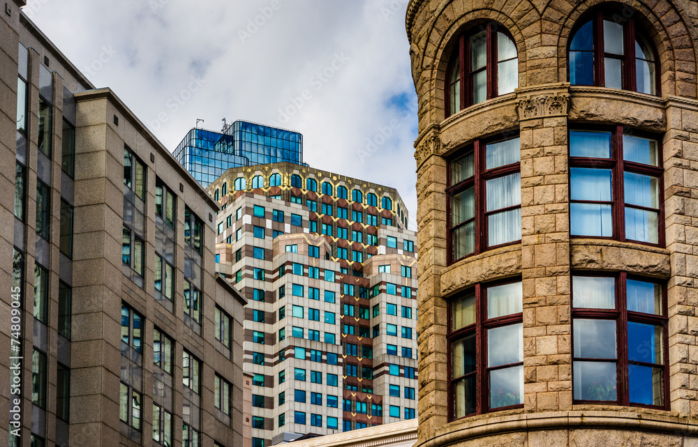 Fototapeta premium Old architecture in Boston, Massachusetts.