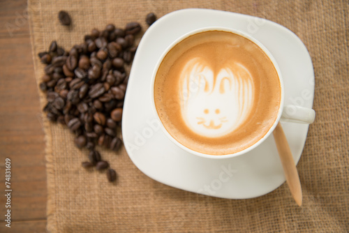 Latte Art coffee with coffee bean