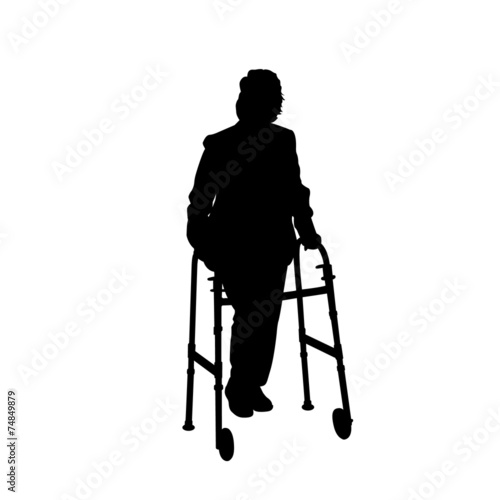 alte Frau mit Gehgestell