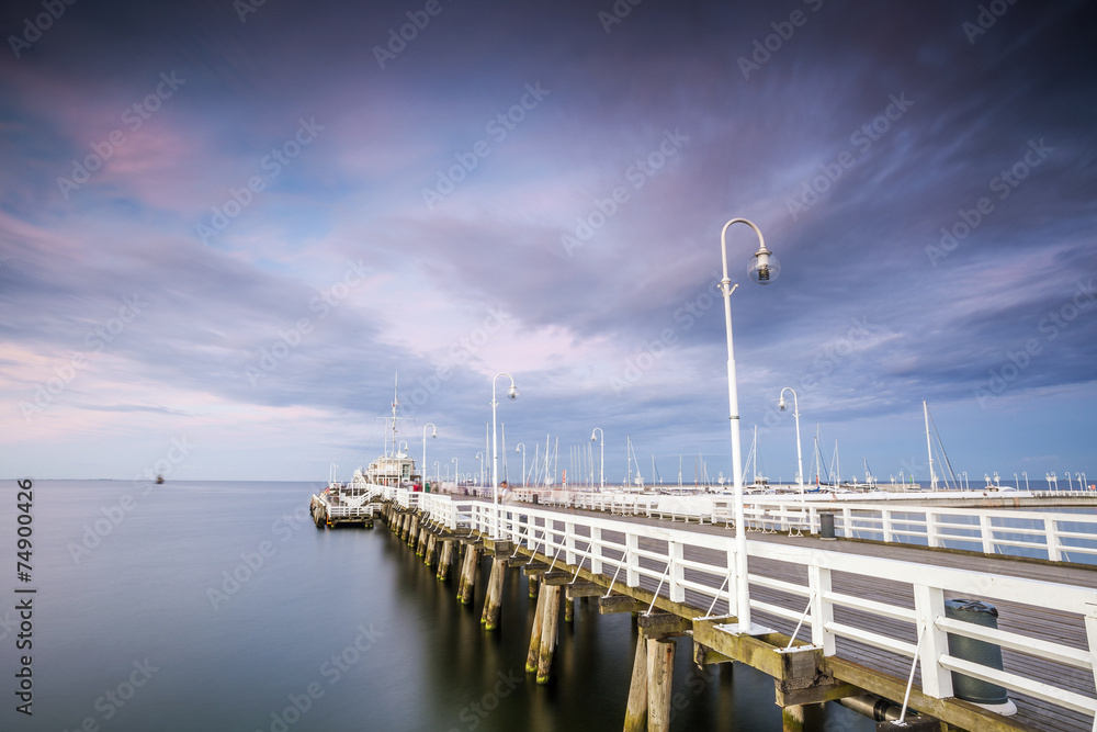 Fototapeta premium Najdłuższe drewniane molo w Europie