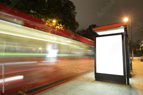 Fotografia Blank billboard in bus stop