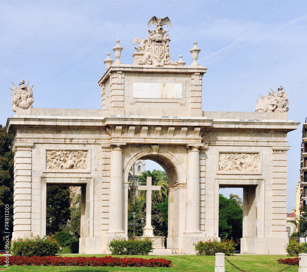 Puerta del Mar is an Arch situated in Valencia