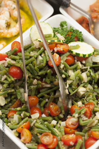 green beans tomatoes zuchini salad