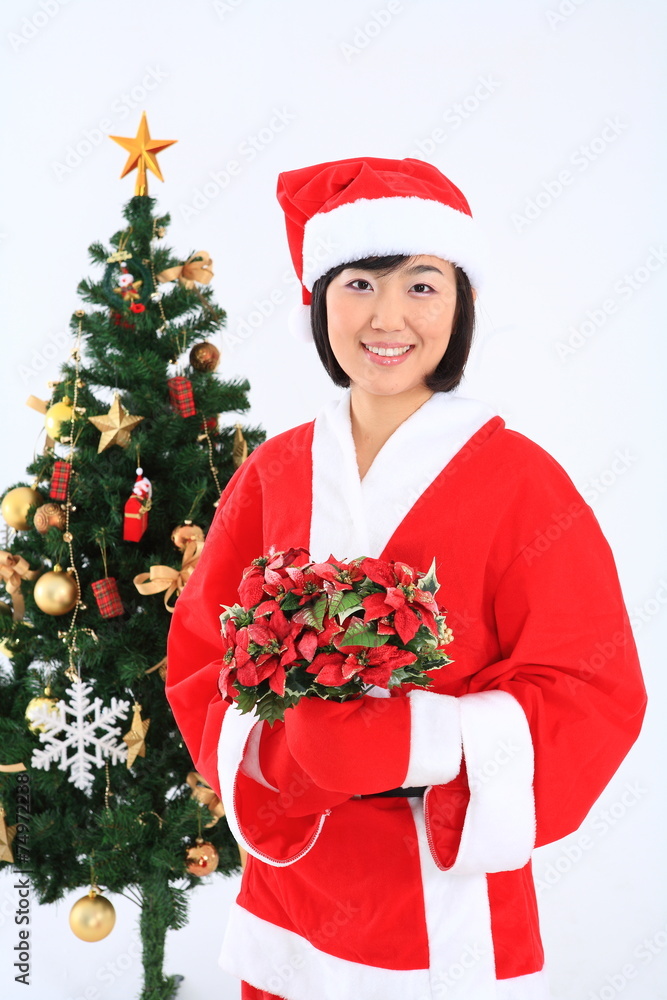 산타복장을 한 사람과 선물들 산타복장을 한 사람과 선물들