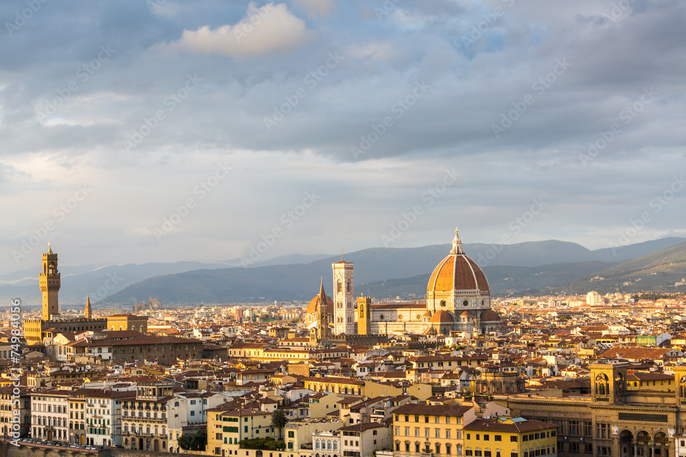 Fototapeta premium Florence, cathedral and cityscape from Piazzale Michelangelo.