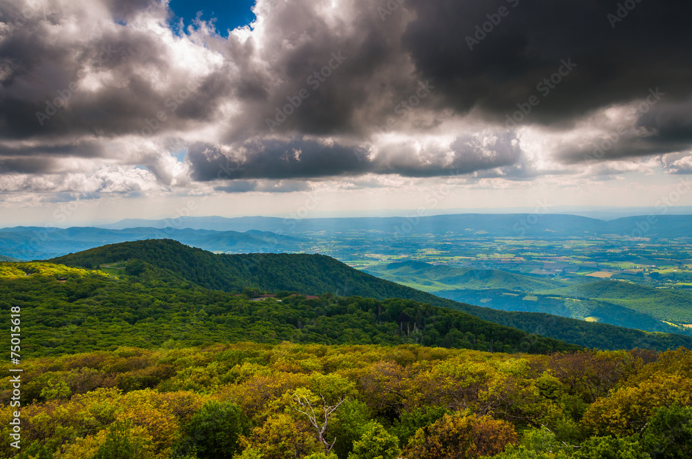 View of the Blue Ridge and Shenandoah Valley from Stony Man Moun