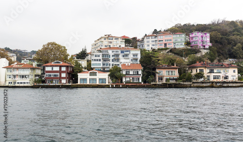 Bosphorus houses buildings © Belish