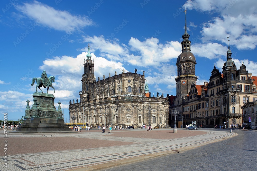 Monument to King John, Church and Dresden Castle