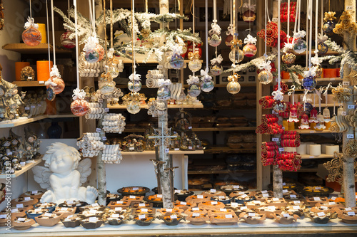 Photography ChristmasTreats - Market Stall - Vienna