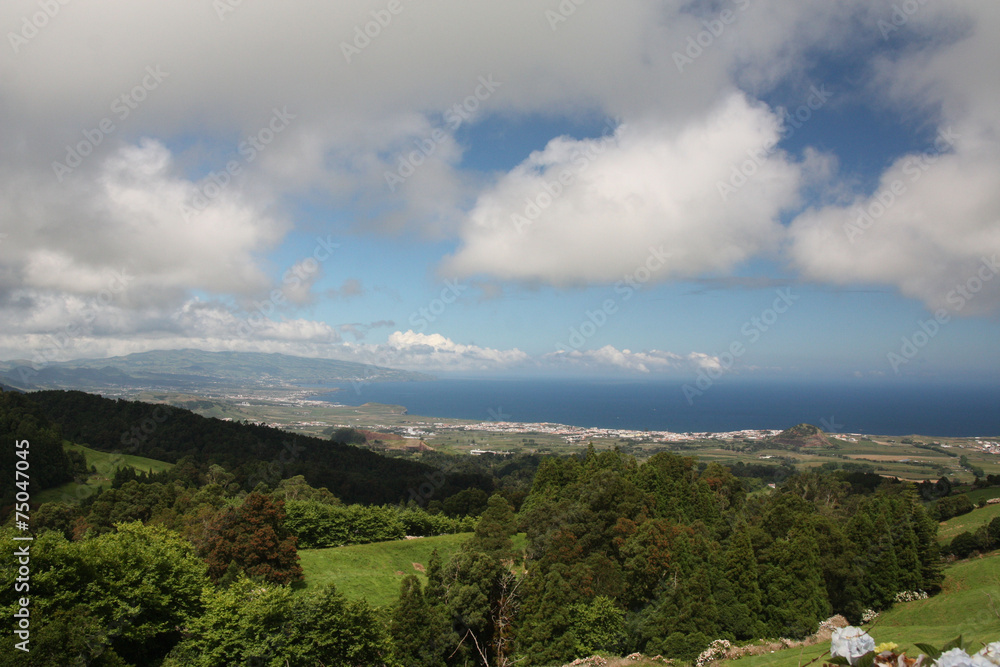 Açores - Sao Miguel - la montée sur le Lago de Fogo